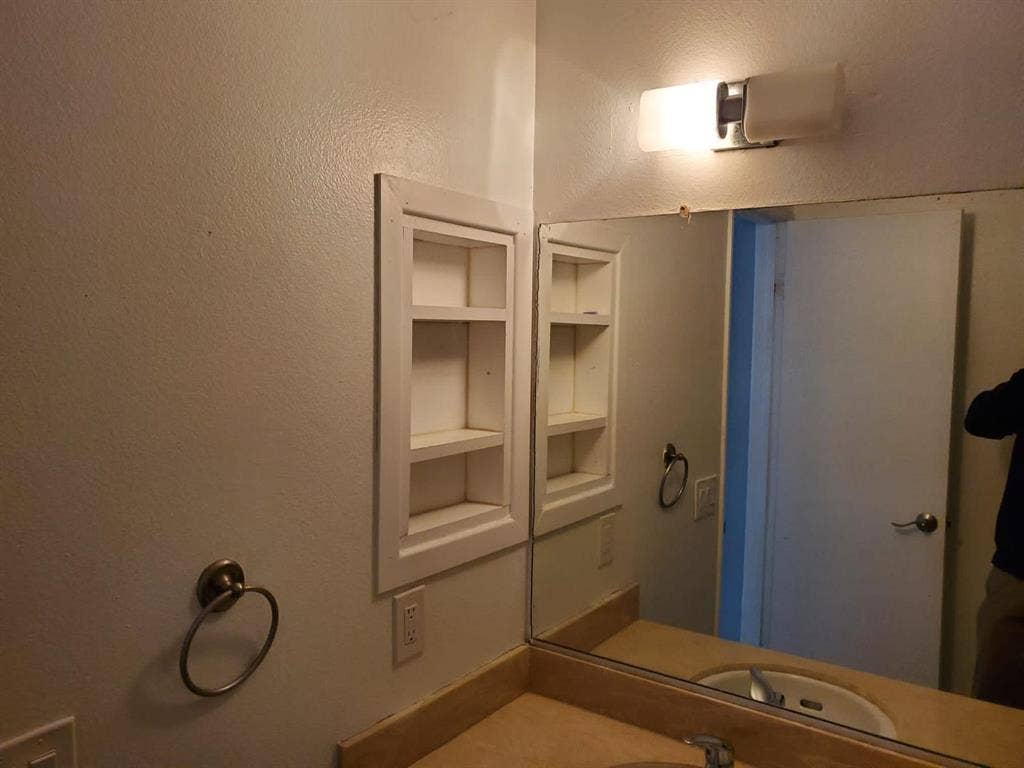 Friendly Room in 3BR Townhome