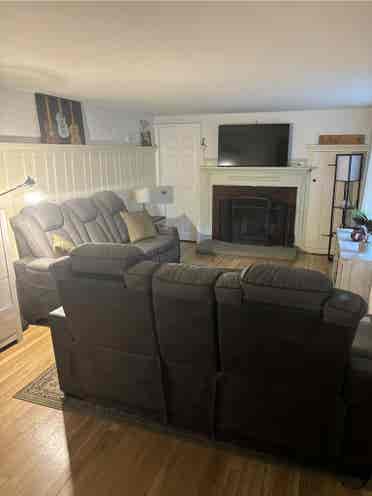 Private Upstairs rooms and house