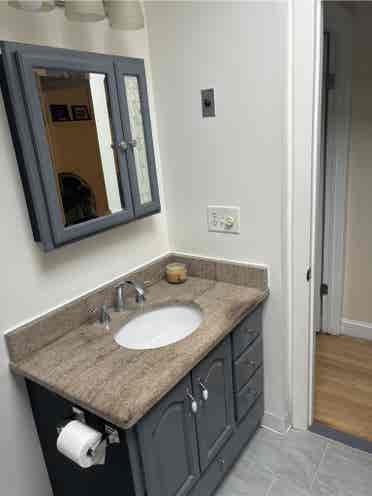 Private Upstairs rooms and house