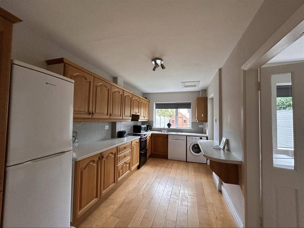 Room and home office in Blackrock
