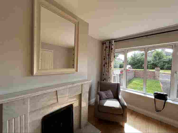 Room and home office in Blackrock