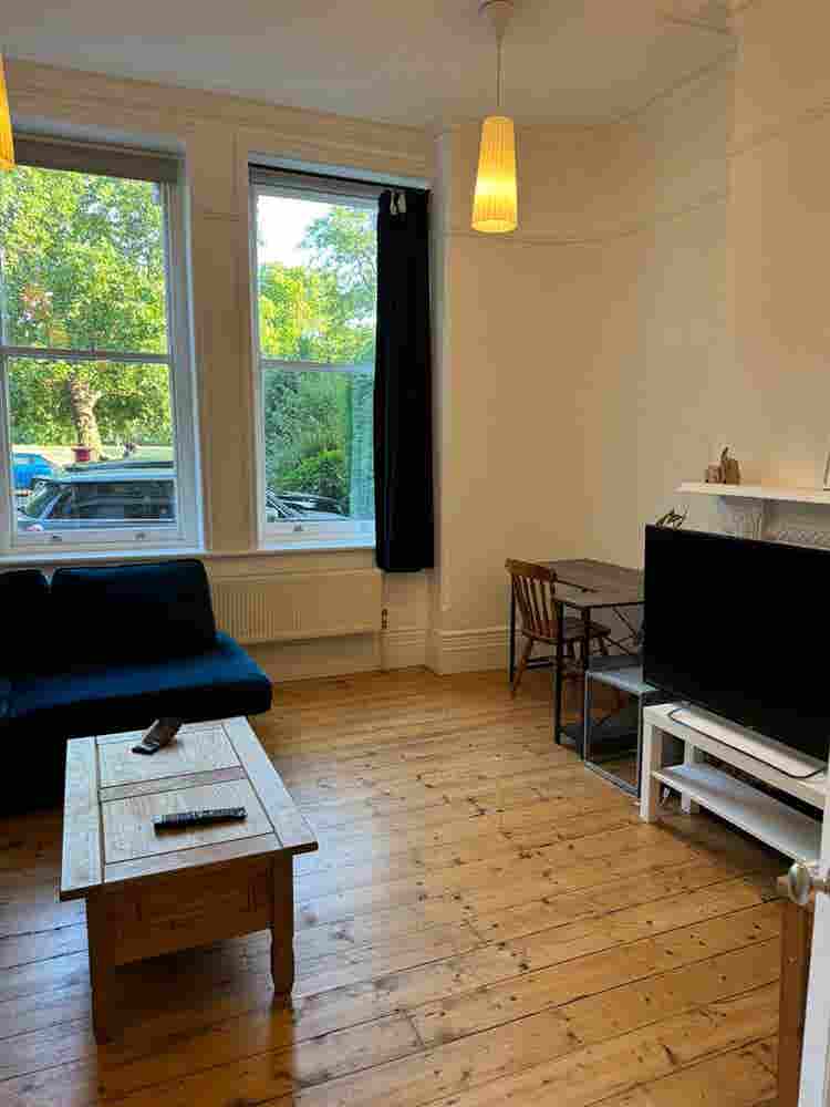 Great flat to share in Clapham