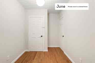 2 BR in New York City
