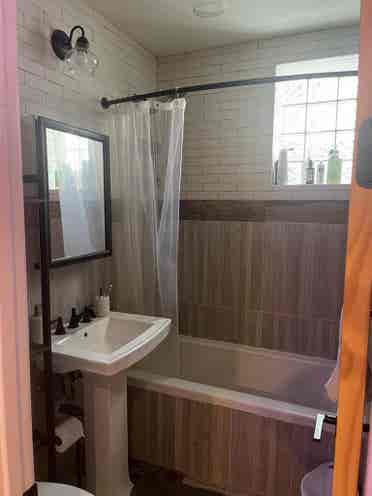 Looking for a 3rd roommate in a 3bd
