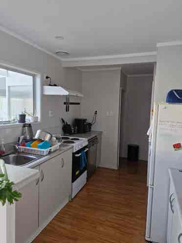 FLATMATE WANTED