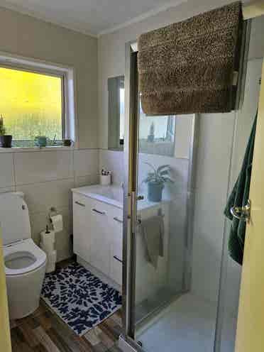 FLATMATE WANTED