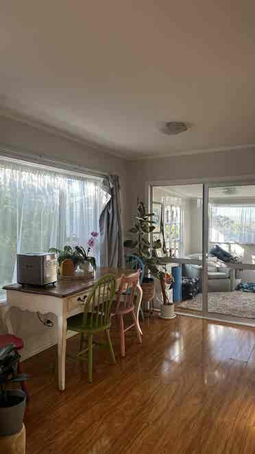 FLATMATE WANTED