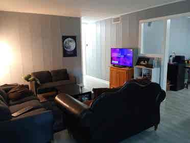 [/month] Room in shared duplex