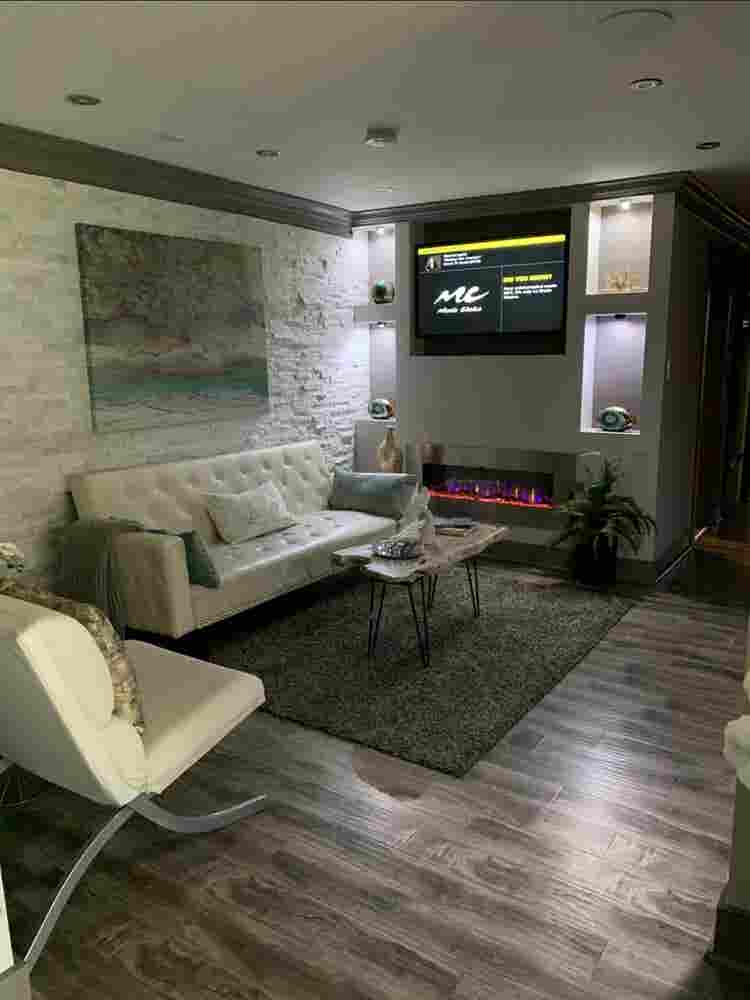 Fully Furnished Rooms Available