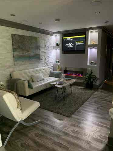 Fully Furnished Rooms Available