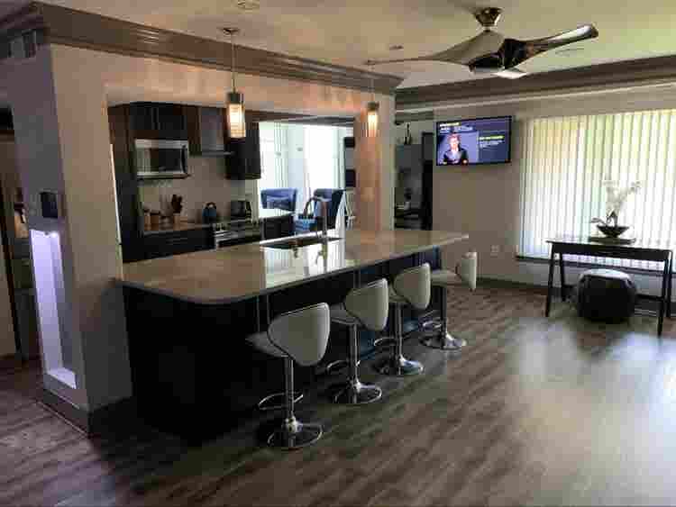 Fully Furnished Rooms Available