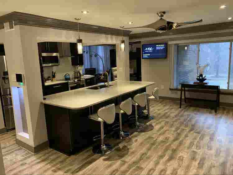 Fully Furnished Rooms Available