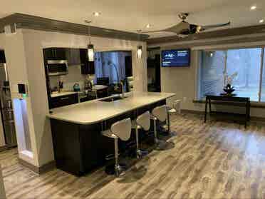 Fully Furnished Rooms Available