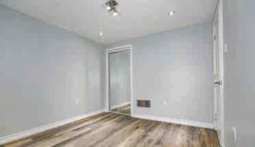 Beautiful  Bath Basment