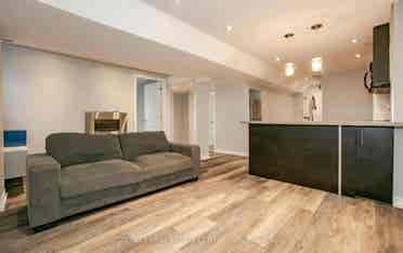 Beautiful  Bath Basment