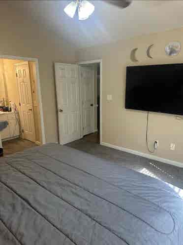 Master room for rent