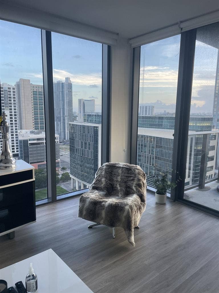 Private Bed and Bath - Downtown