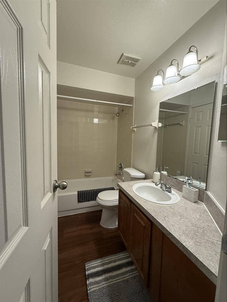 Room for rent with private bath