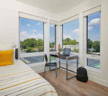 Current Midtown Luxury Apartments