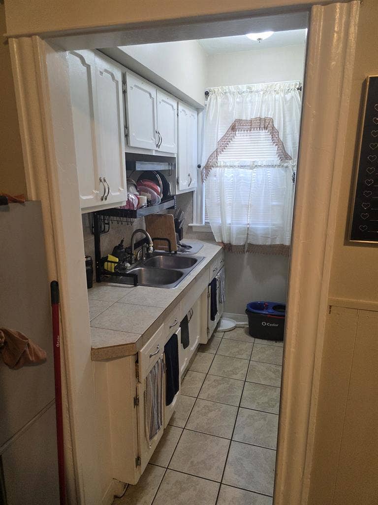 Bedroom Available in Providence