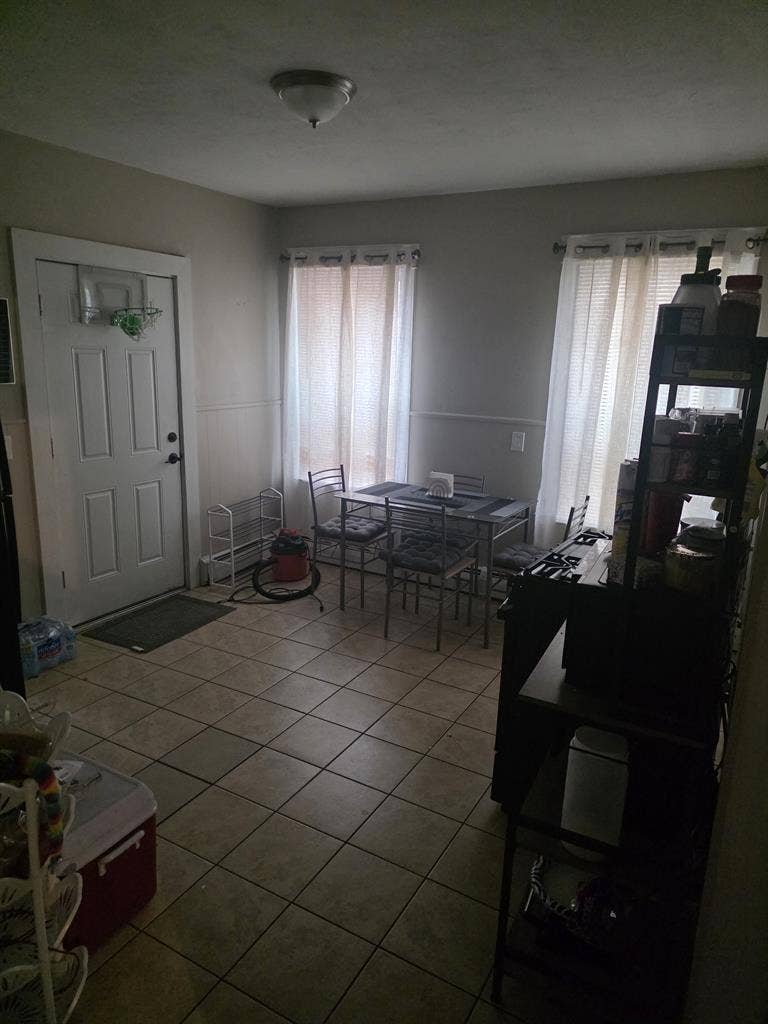 Bedroom Available in Providence
