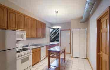 Logan Square 1BD with private bath