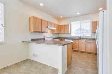 Private Room For Rent-West Greeley