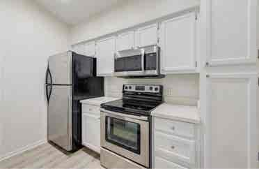 Modern BA Condo, PrimeLocation