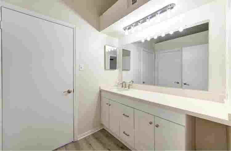 Modern BA Condo, PrimeLocation