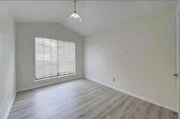 Modern BA Condo, PrimeLocation
