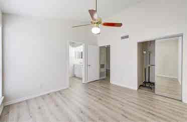 Modern BA Condo, PrimeLocation