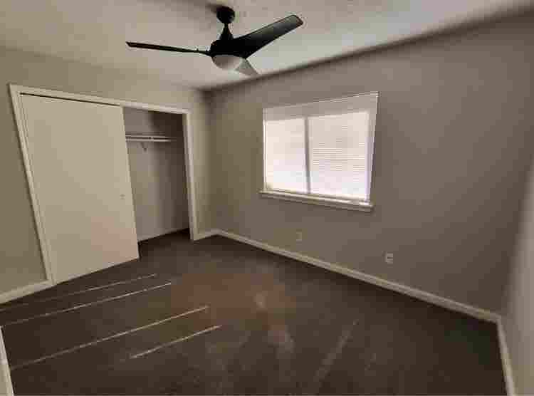 Move in ready -Rent
 by the room