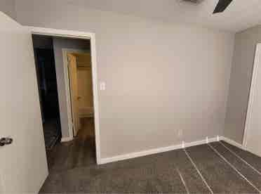 Move in ready -Rent
 by the room