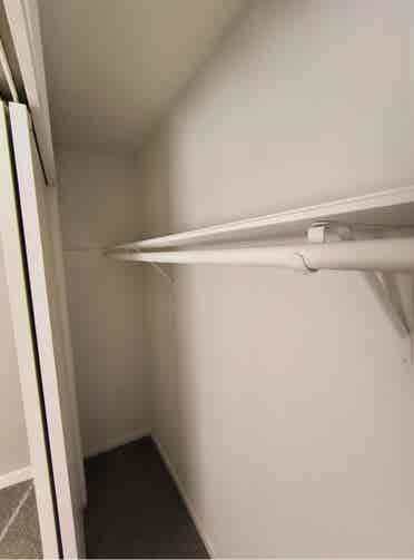 Move in ready -Rent
 by the room