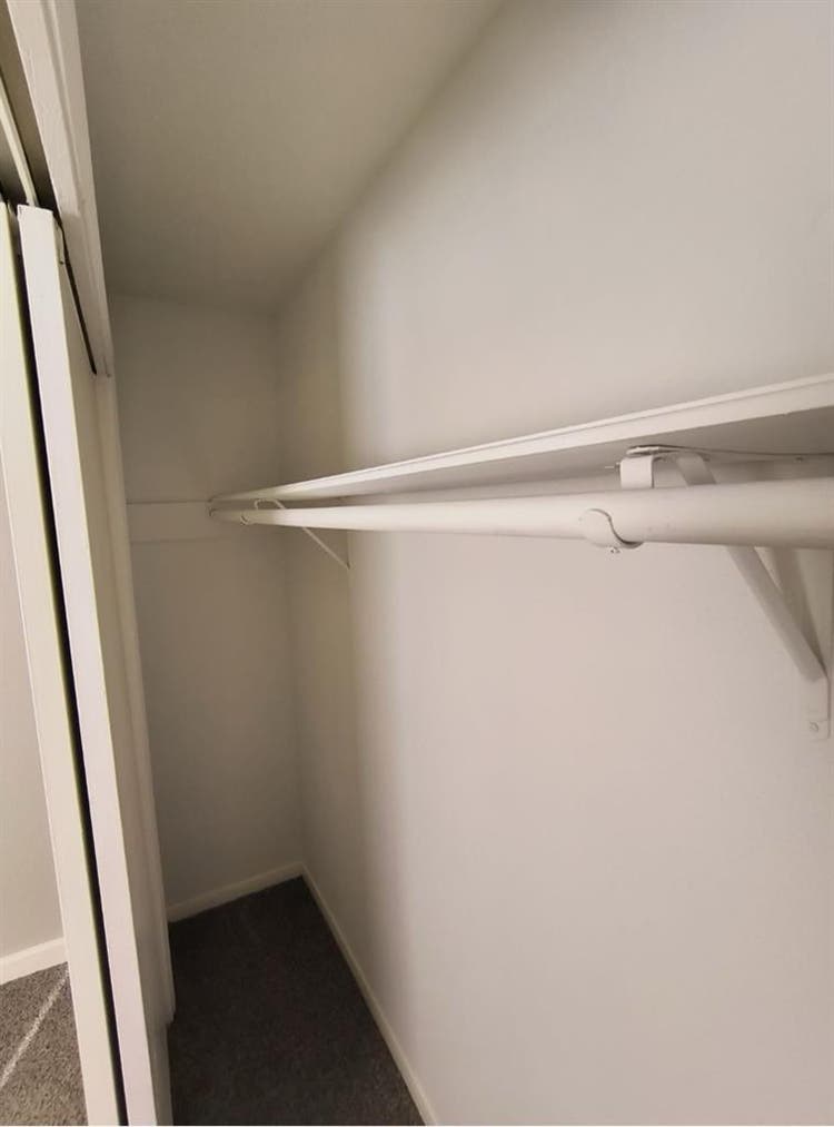 Move in ready -Rent
 by the room