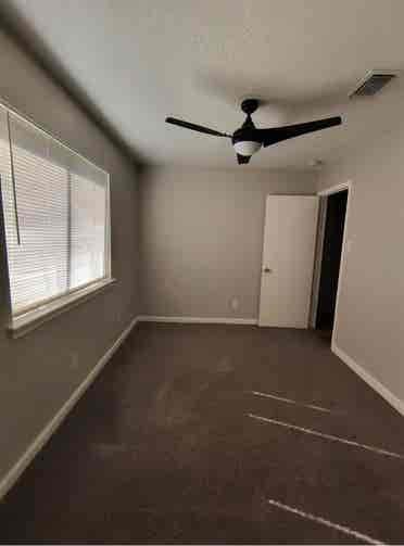 Move in ready -Rent
 by the room