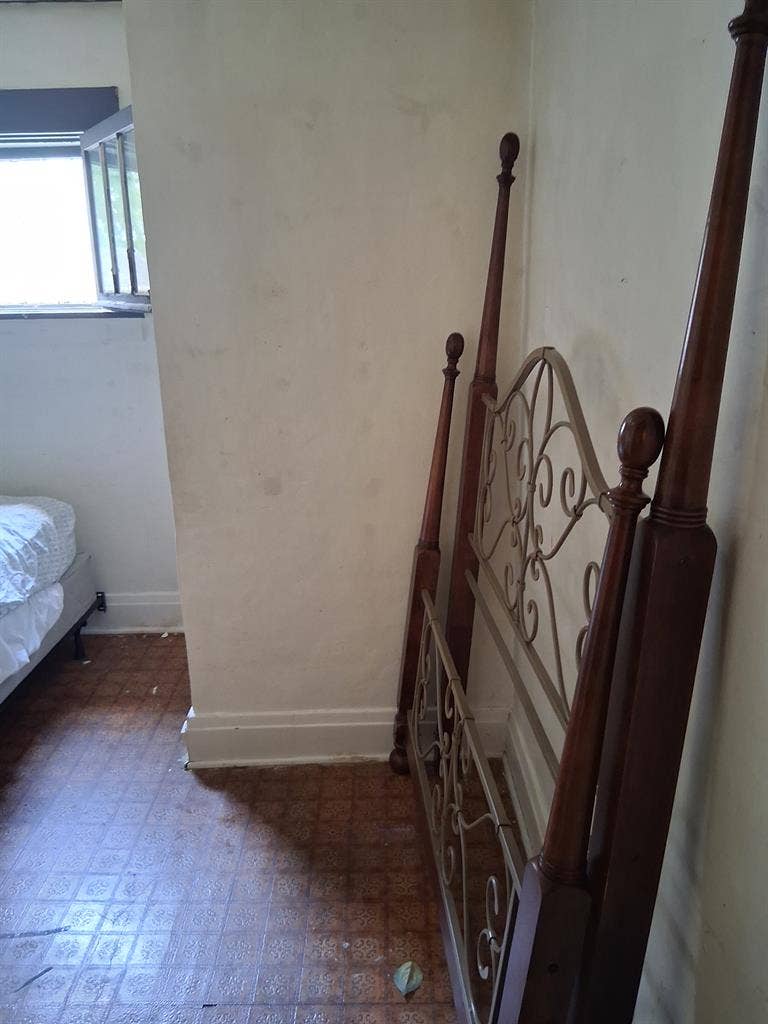 Large room for rent