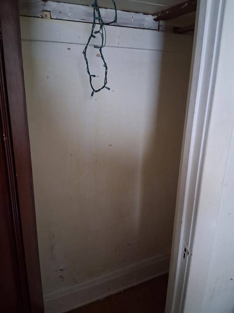 Large room for rent