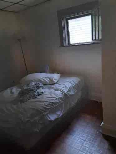 Large room for rent