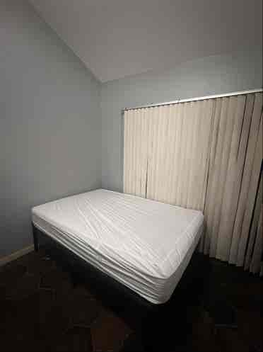 Private room rental all bills paid