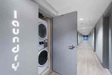 On Beach-3rd/Ocean - Oceanview 1br