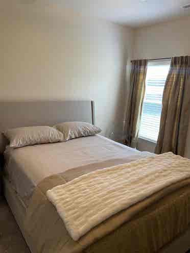 Room for rent $/monthhs