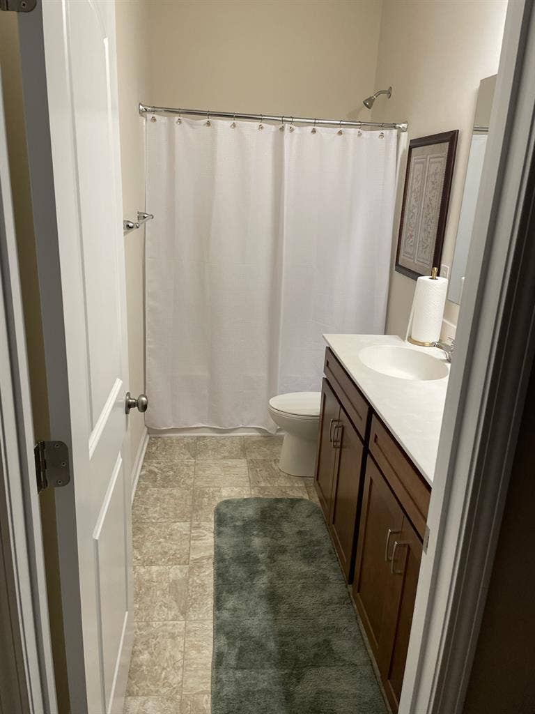 Room for rent $/monthhs