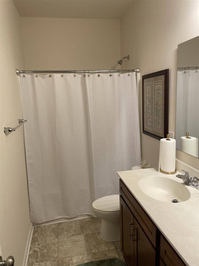Room for rent $/monthhs