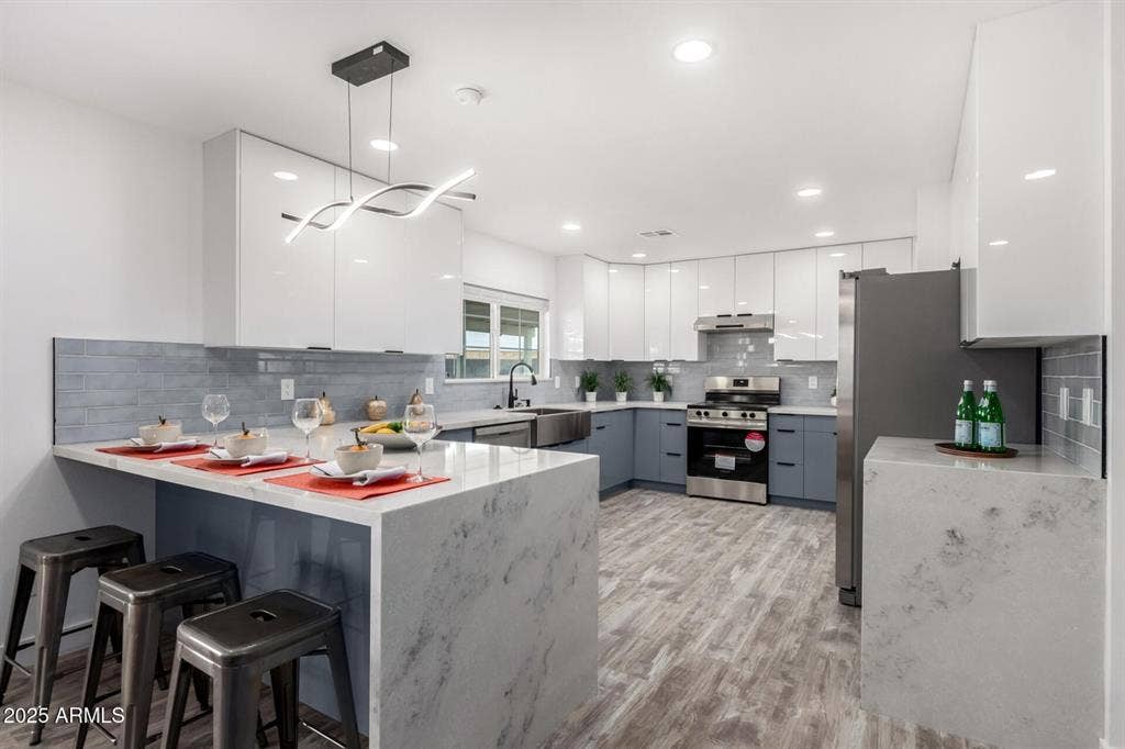 Room in Newly remodeled Tempe House
