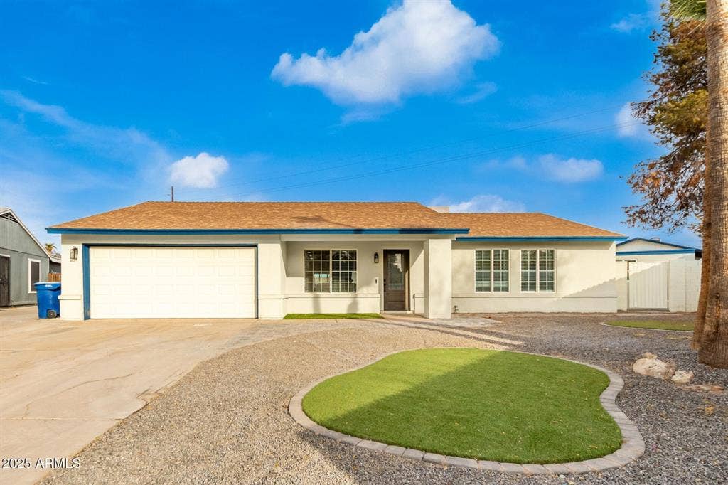 Room in Newly remodeled Tempe House