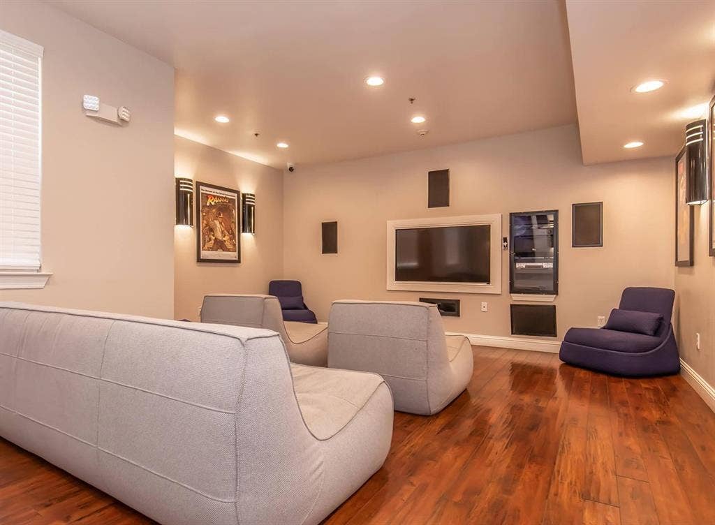 Sublease Female Unit