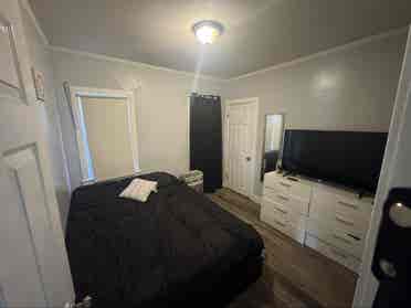 Looking for roommates