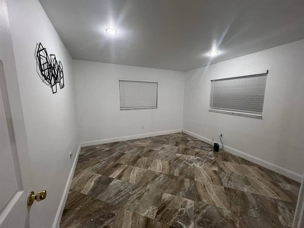 Private room available in BocaRaton
