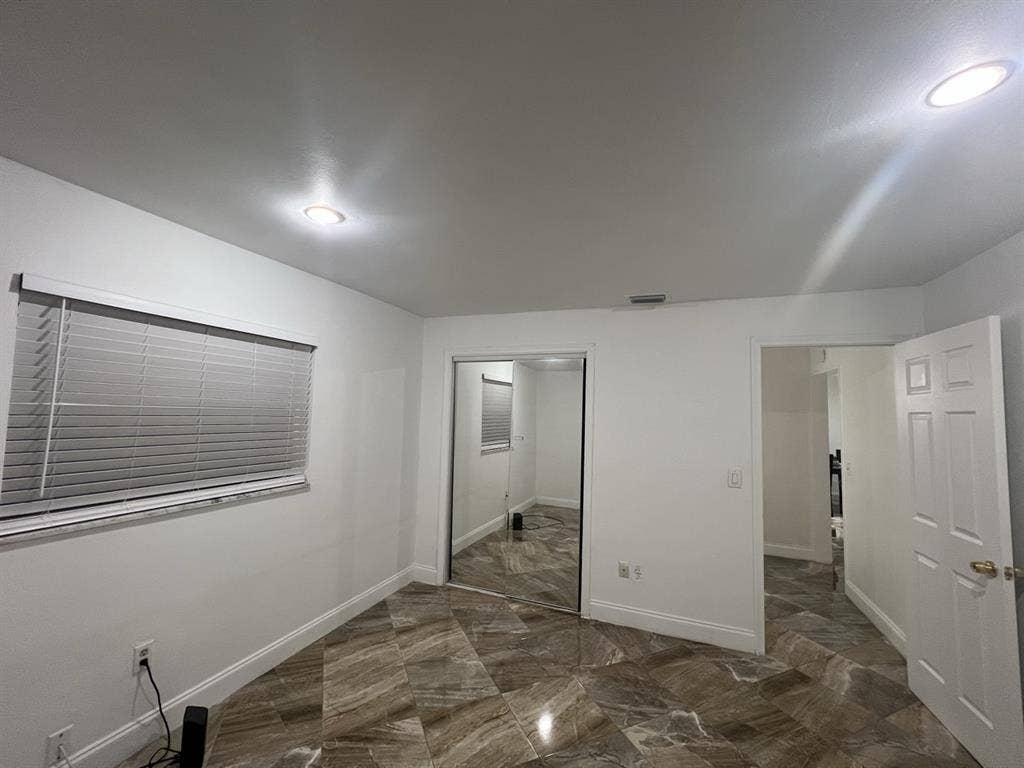 Private room available in BocaRaton